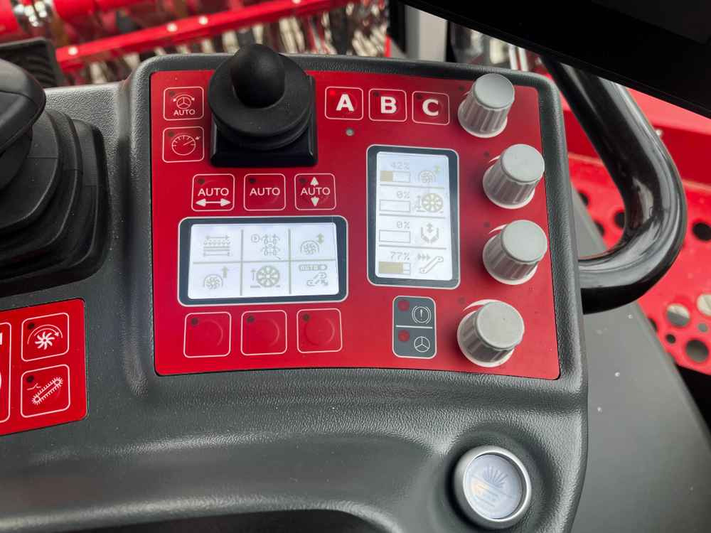 Grimme REXOR 6300 Platinum - Pancar hasat makinesi: fotoğraf 3 Grimme REXOR 6300 Platinum - Pancar hasat makinesi: fotoğraf 3