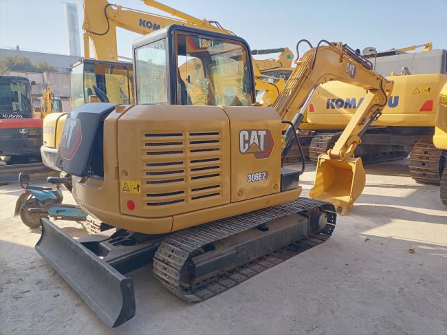 CAT 306E - Mini ekskavatör: fotoğraf 1 CAT 306E - Mini ekskavatör: fotoğraf 1