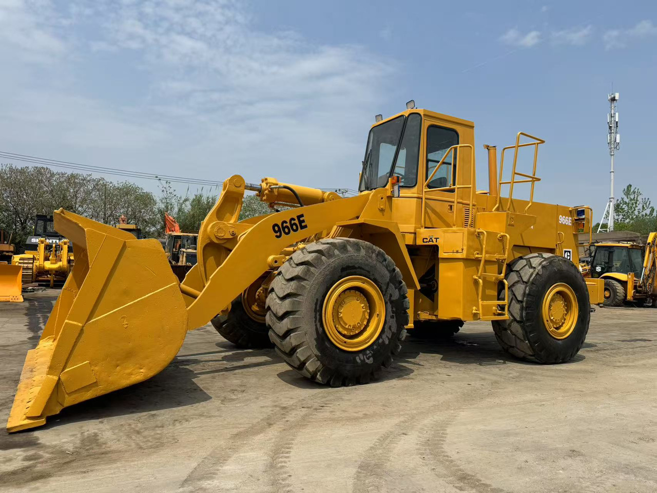 CAT 950E - Tekerlekli yükleyici: fotoğraf 5 CAT 950E - Tekerlekli yükleyici: fotoğraf 5