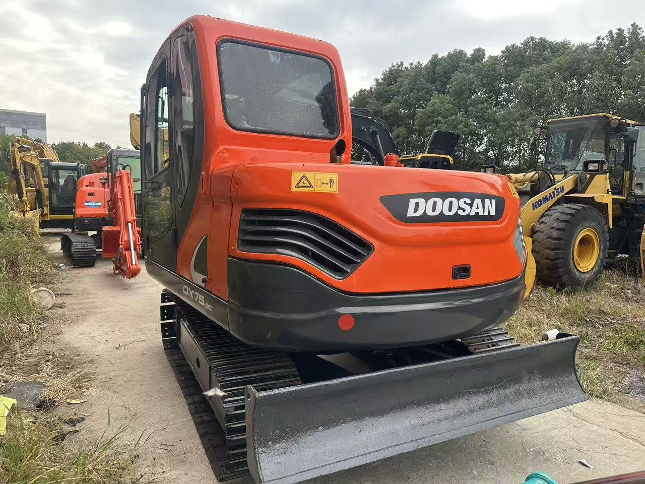 Doosan DX75 - Paletli ekskavatör: fotoğraf 4 Doosan DX75 - Paletli ekskavatör: fotoğraf 4