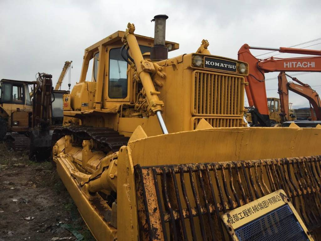 Komatsu D 155 A-1 - Buldozer: fotoğraf 1 Komatsu D 155 A-1 - Buldozer: fotoğraf 1