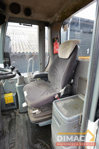 Liebherr L556 Like new!! Airco, quick coupler, skeleton bucket with teeths - Yükleyici: fotoğraf 5 Liebherr L556 Like new!! Airco, quick coupler, skeleton bucket with teeths - Yükleyici: fotoğraf 5