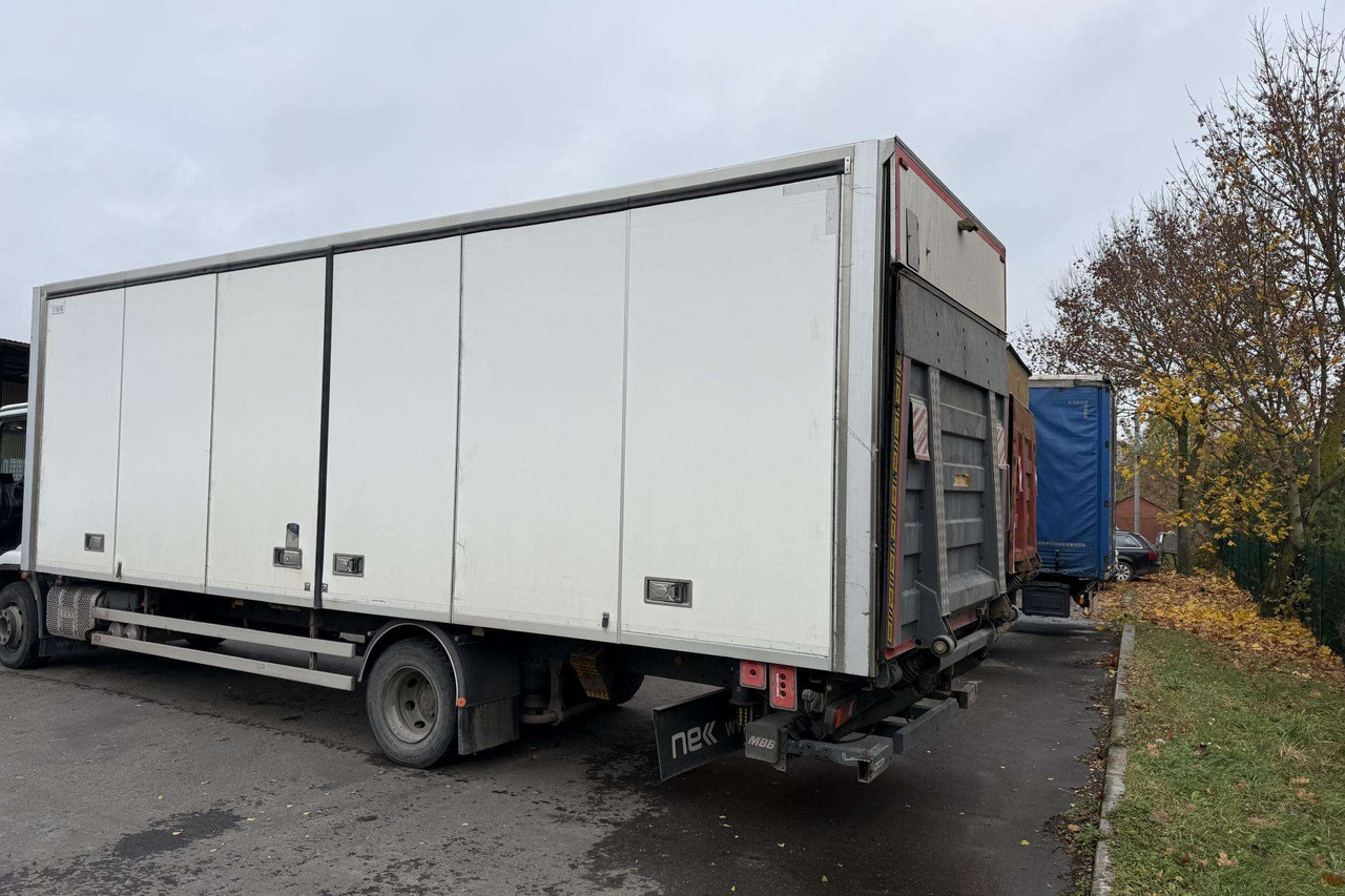 Kapalı kasa kamyon Volvo Kėbulas: fotoğraf 8