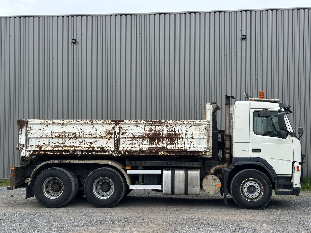 Volvo FM 420 - Kancalı yükleyici kamyon: fotoğraf 2 Volvo FM 420 - Kancalı yükleyici kamyon: fotoğraf 2
