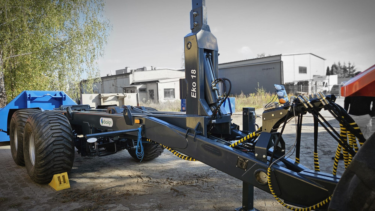 EkoAgri Hakenliftanhänger / Hooklift trailer / Remorque porte caisson / Remolque con gancho / Rimorchio a gancio /Przyczepa hakowa 18 t - Traktör römorku: fotoğraf 3 EkoAgri Hakenliftanhänger / Hooklift trailer / Remorque porte caisson / Remolque con gancho / Rimorchio a gancio /Przyczepa hakowa 18 t - Traktör römorku: fotoğraf 3