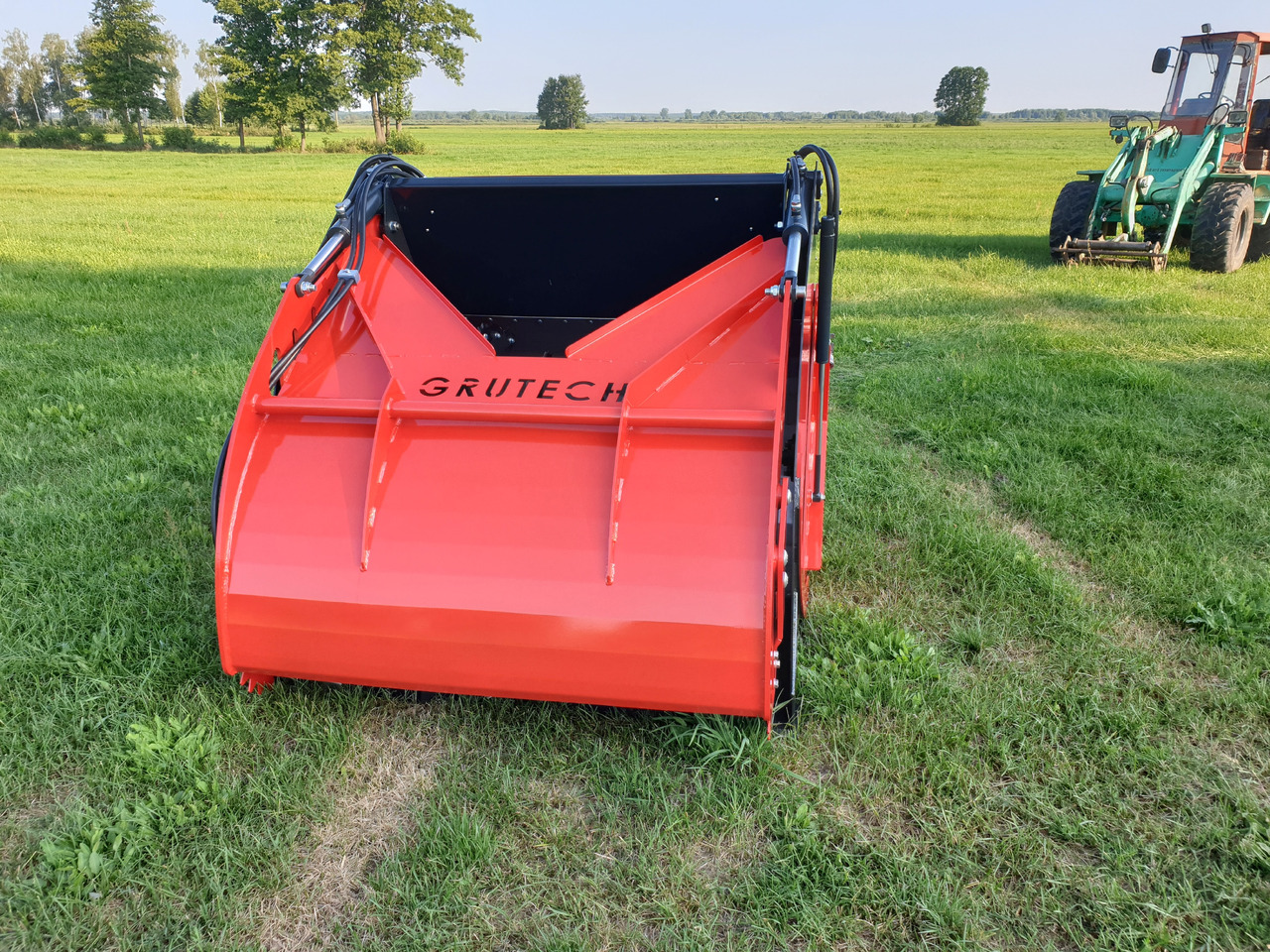 Grutech Futterverteilschaufel / Silage mixer bucket / Godet desileur / Łyżka do zadawania paszy - Silaj ekipmanları: fotoğraf 2 Grutech Futterverteilschaufel / Silage mixer bucket / Godet desileur / Łyżka do zadawania paszy - Silaj ekipmanları: fotoğraf 2