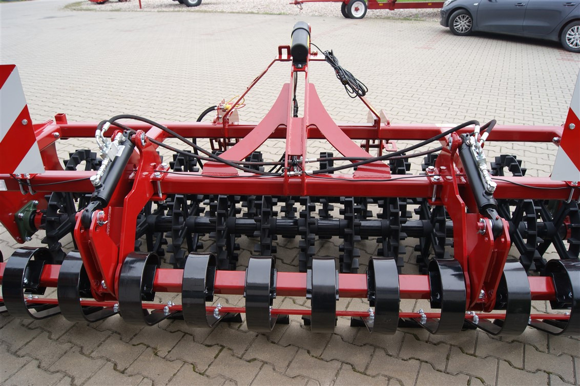 Lupus Crosskillwalze / Crosskill roller / Rouleau tandem avant Crosskill / Rodillo tándem delantero Wał przedni tandem Crosskill 3 m - Merdane: fotoğraf 4 Lupus Crosskillwalze / Crosskill roller / Rouleau tandem avant Crosskill / Rodillo tándem delantero Wał przedni tandem Crosskill 3 m - Merdane: fotoğraf 4