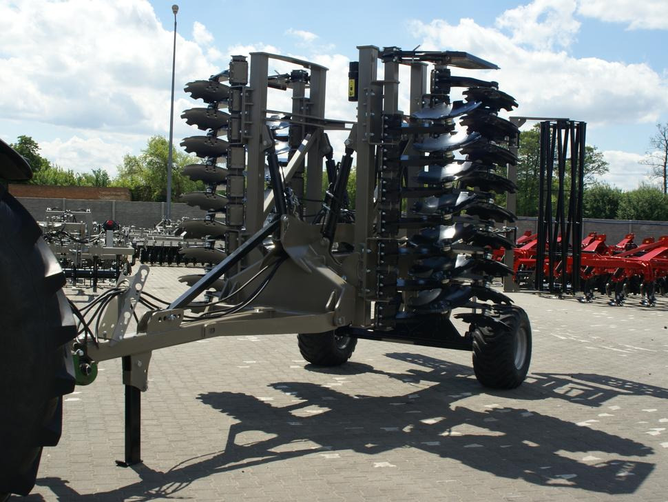 ROLEX Hydraulische Scheibenegge / Hydraulic discs harrow / Dechaumeur à disques / Erpice a dischi / Гидравлическая дисковая борона / Brona talerzowa hydraulicznie składana ciężka 4 m - Disk tırmığı: fotoğraf 2 ROLEX Hydraulische Scheibenegge / Hydraulic discs harrow / Dechaumeur à disques / Erpice a dischi / Гидравлическая дисковая борона / Brona talerzowa hydraulicznie składana ciężka 4 m - Disk tırmığı: fotoğraf 2