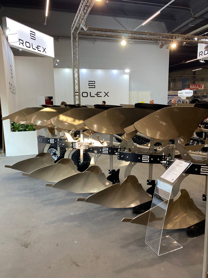 ROLEX Volldrehpflug / Rotary plough / Charrue réversible / Aratro reversibile / Оборотный плуг / Pług obrotowy 3+1 - Pulluk: fotoğraf 2 ROLEX Volldrehpflug / Rotary plough / Charrue réversible / Aratro reversibile / Оборотный плуг / Pług obrotowy 3+1 - Pulluk: fotoğraf 2