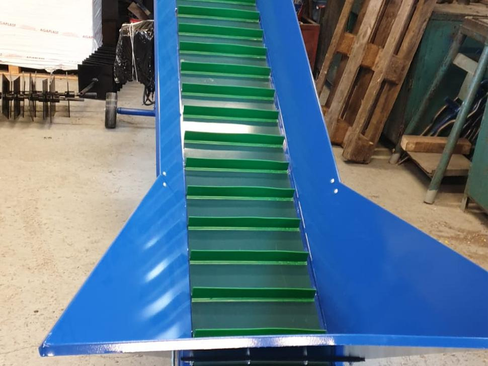 ROLMET Förderband / Belt conveyor / Convoyeur à tapis / Przenośnik taśmowy / Trasportatore a nastro / Конвейер ленточный / Przenośnik taśmowy PT - 1/3R - Bantlı konveyör: fotoğraf 3 ROLMET Förderband / Belt conveyor / Convoyeur à tapis / Przenośnik taśmowy / Trasportatore a nastro / Конвейер ленточный / Przenośnik taśmowy PT - 1/3R - Bantlı konveyör: fotoğraf 3