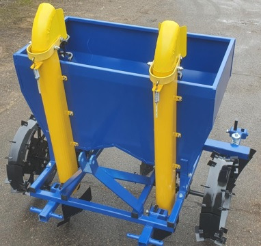 ROLMET Kartoffelpflanzmaschine / Potato planter / Planteuse de pomme de terre / Piantapatate / Sadzarka ziemniaków - Patates ekim makinası: fotoğraf 2 ROLMET Kartoffelpflanzmaschine / Potato planter / Planteuse de pomme de terre / Piantapatate / Sadzarka ziemniaków - Patates ekim makinası: fotoğraf 2
