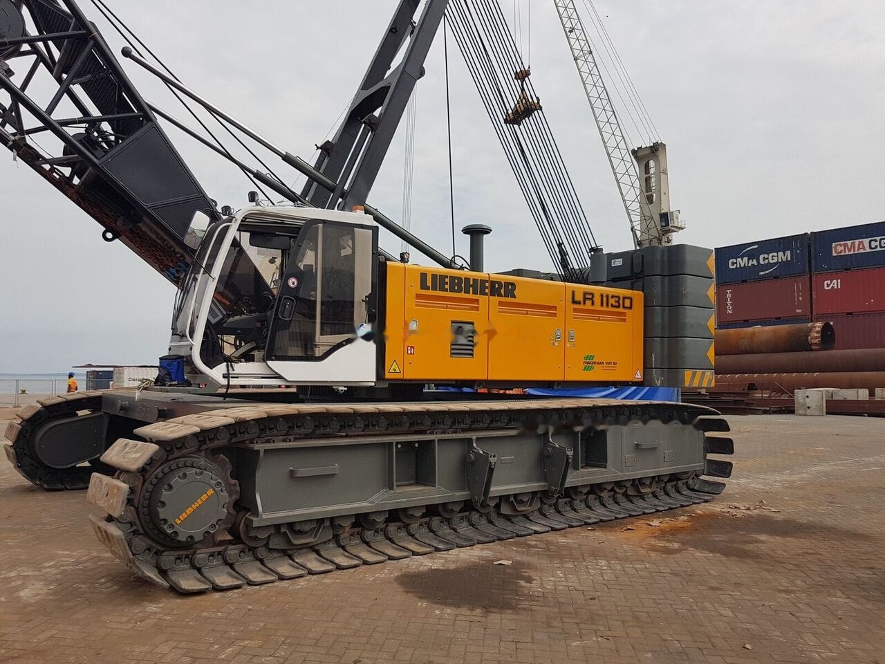 Liebherr LR 1130 - Paletli vinç: fotoğraf 2 Liebherr LR 1130 - Paletli vinç: fotoğraf 2