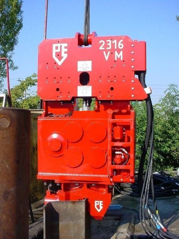 PVE (ПВЕ) 2316VM - Kazık çakma makinası: fotoğraf 2 PVE (ПВЕ) 2316VM - Kazık çakma makinası: fotoğraf 2