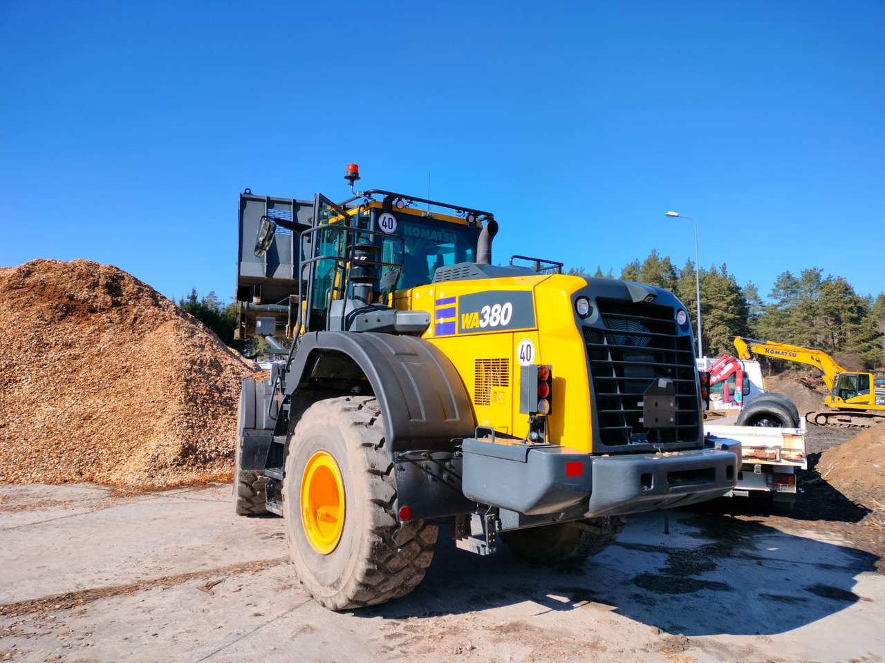 KOMATSU WA380 - Tekerlekli yükleyici: fotoğraf 4 KOMATSU WA380 - Tekerlekli yükleyici: fotoğraf 4