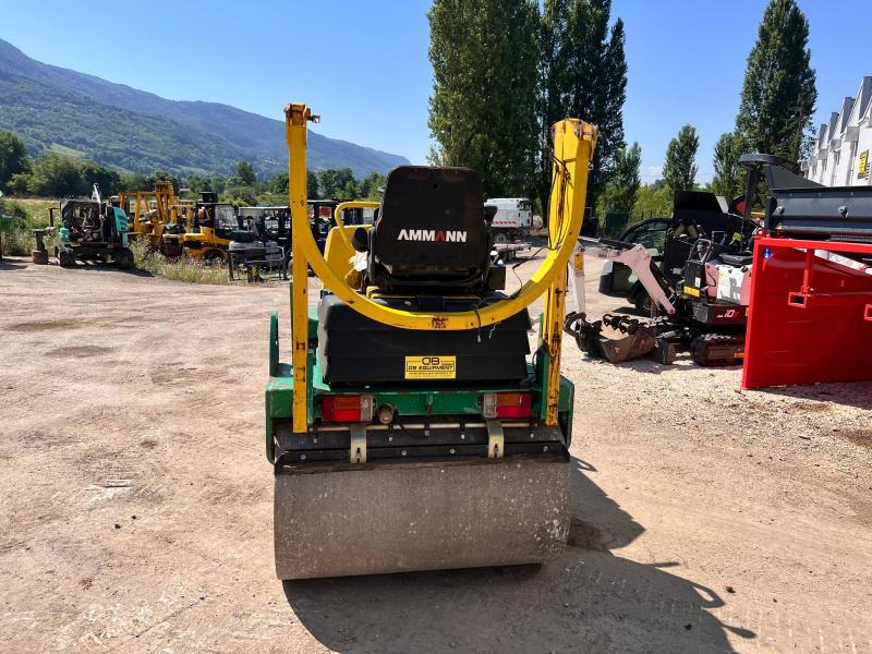 Ammann AV26-2 COMPACTEUR ROULEAU TANDEM VIBRANT ARTICULÉ - Yol silindiri: fotoğraf 4 Ammann AV26-2 COMPACTEUR ROULEAU TANDEM VIBRANT ARTICULÉ - Yol silindiri: fotoğraf 4