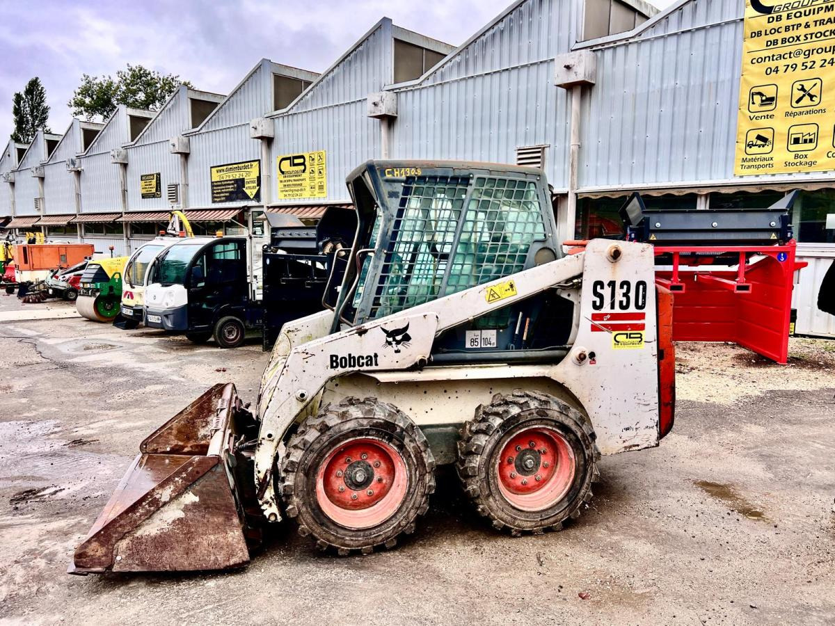 Bobcat S130 Chargeuse Compact - Mini yükleyici: fotoğraf 2 Bobcat S130 Chargeuse Compact - Mini yükleyici: fotoğraf 2