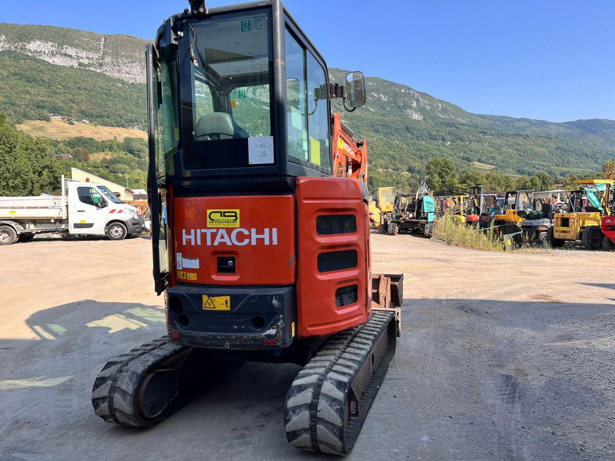 Hitachi ZX26U-5A MINI PELLE 2,7T - Mini ekskavatör: fotoğraf 3 Hitachi ZX26U-5A MINI PELLE 2,7T - Mini ekskavatör: fotoğraf 3