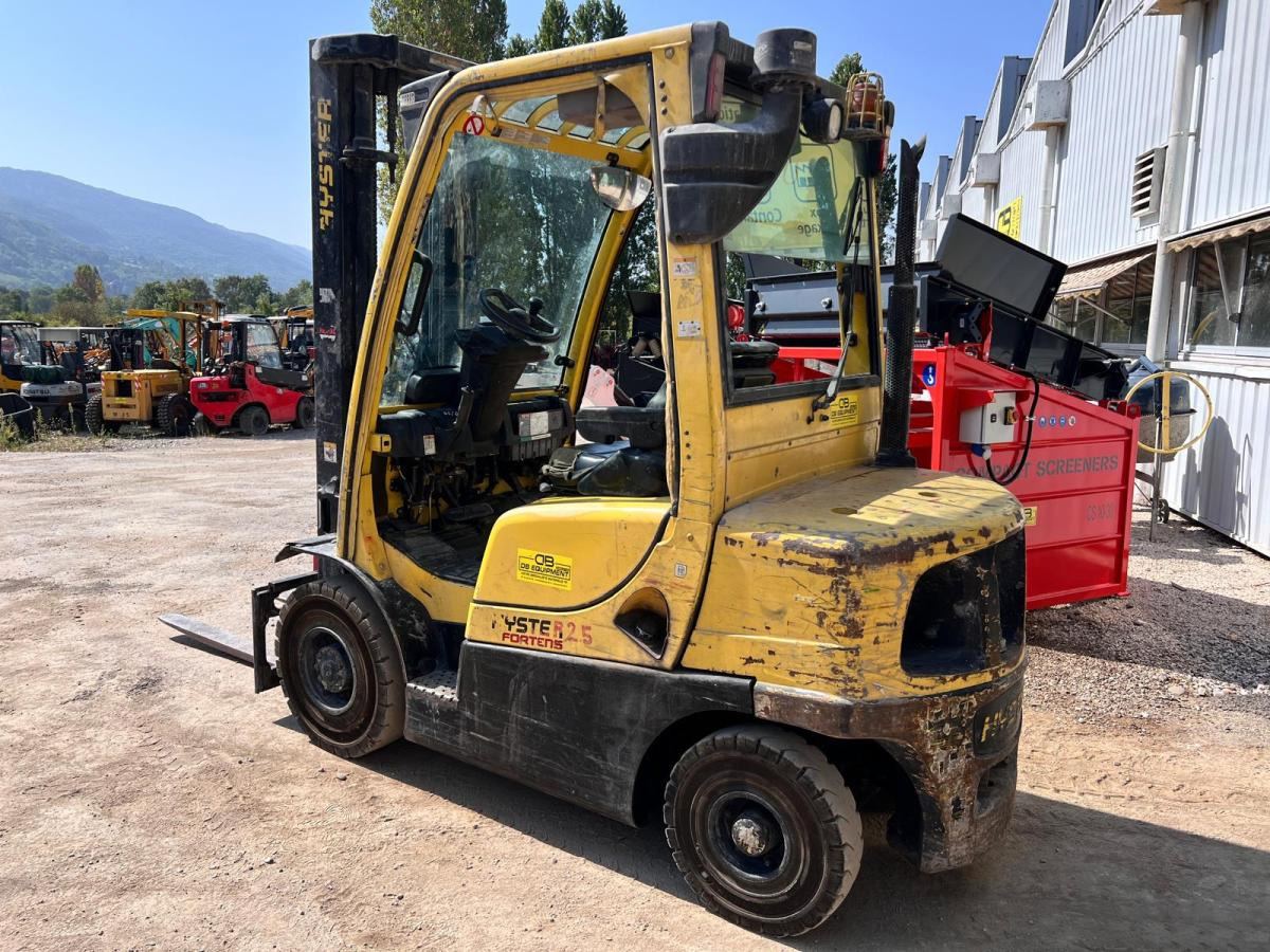 Hyster H2.5FT CHARIOT ELEVATEUR DIESEL 2,5T / 5,5m (NET DE TVA) - Dizel forklift: fotoğraf 2 Hyster H2.5FT CHARIOT ELEVATEUR DIESEL 2,5T / 5,5m (NET DE TVA) - Dizel forklift: fotoğraf 2