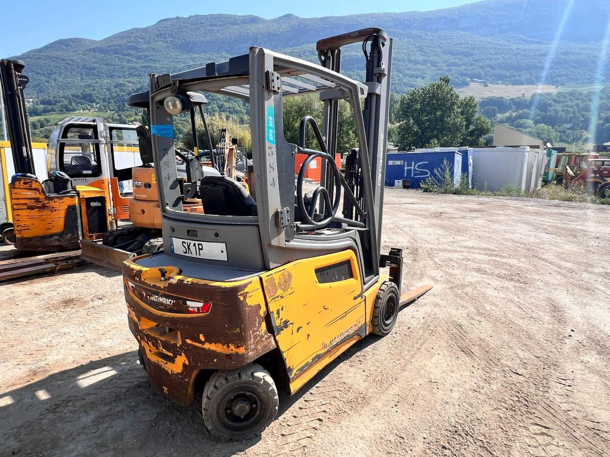 Jungheinrich EFG318 400ZZ Chariot élévateur électrique 1,8T - Elektrikli forklift: fotoğraf 3 Jungheinrich EFG318 400ZZ Chariot élévateur électrique 1,8T - Elektrikli forklift: fotoğraf 3