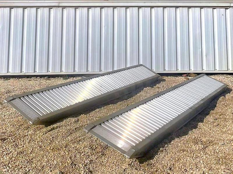 RAMPES ALUMINIUM RAMPE DE CHARGEMENT 1 METRE 7T - Yükleme rampası: fotoğraf 4 RAMPES ALUMINIUM RAMPE DE CHARGEMENT 1 METRE 7T - Yükleme rampası: fotoğraf 4