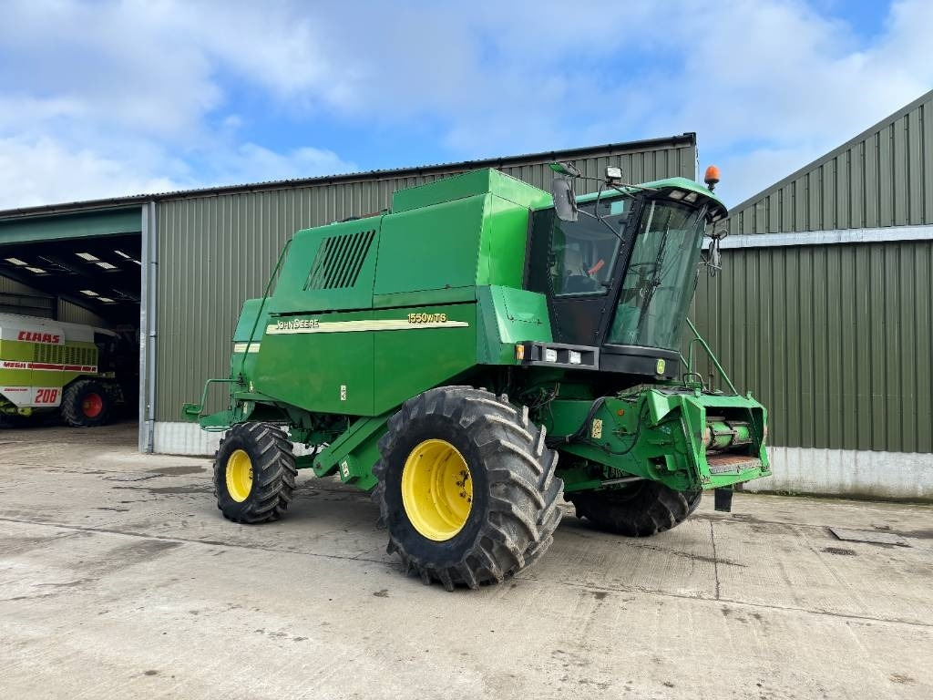 John Deere 1550 WTS - Biçerdöver: fotoğraf 2 John Deere 1550 WTS - Biçerdöver: fotoğraf 2