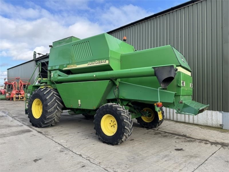 John Deere John Deere 1550 WTS c/w 620R Header - Hasat makinesi aksesuarları: fotoğraf 4 John Deere John Deere 1550 WTS c/w 620R Header - Hasat makinesi aksesuarları: fotoğraf 4