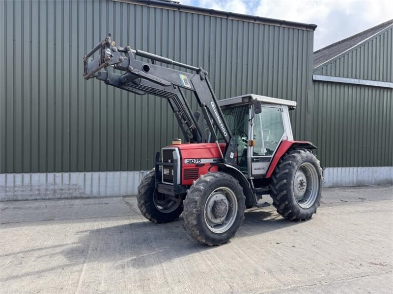Massey Ferguson Massey Ferguson 3075 Dynashift *Low Hours* - Traktör: fotoğraf 1 Massey Ferguson Massey Ferguson 3075 Dynashift *Low Hours* - Traktör: fotoğraf 1