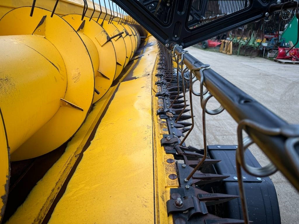 New Holland 41 FT Vari-Feed Header - Hasat makinesi aksesuarları: fotoğraf 5 New Holland 41 FT Vari-Feed Header - Hasat makinesi aksesuarları: fotoğraf 5