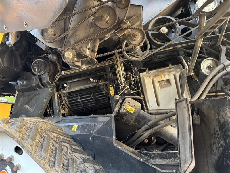 New Holland CR9080 c/w 30ft Varifeed Header finansal kiralama New Holland CR9080 c/w 30ft Varifeed Header: fotoğraf 14 New Holland CR9080 c/w 30ft Varifeed Header finansal kiralama New Holland CR9080 c/w 30ft Varifeed Header: fotoğraf 14