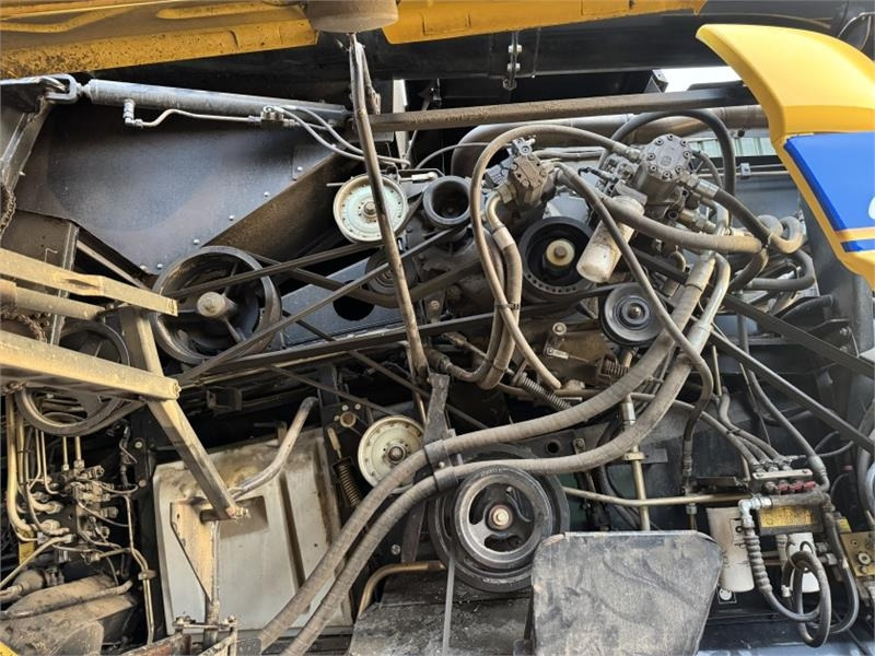 New Holland CR9080 c/w 30ft Varifeed Header finansal kiralama New Holland CR9080 c/w 30ft Varifeed Header: fotoğraf 15 New Holland CR9080 c/w 30ft Varifeed Header finansal kiralama New Holland CR9080 c/w 30ft Varifeed Header: fotoğraf 15