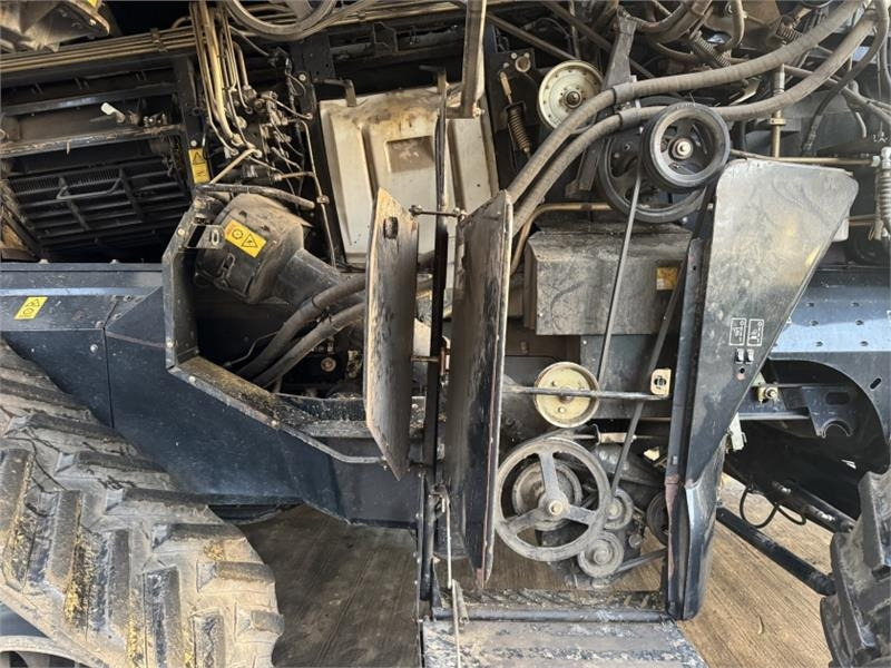 New Holland CR9080 c/w 30ft Varifeed Header finansal kiralama New Holland CR9080 c/w 30ft Varifeed Header: fotoğraf 17 New Holland CR9080 c/w 30ft Varifeed Header finansal kiralama New Holland CR9080 c/w 30ft Varifeed Header: fotoğraf 17