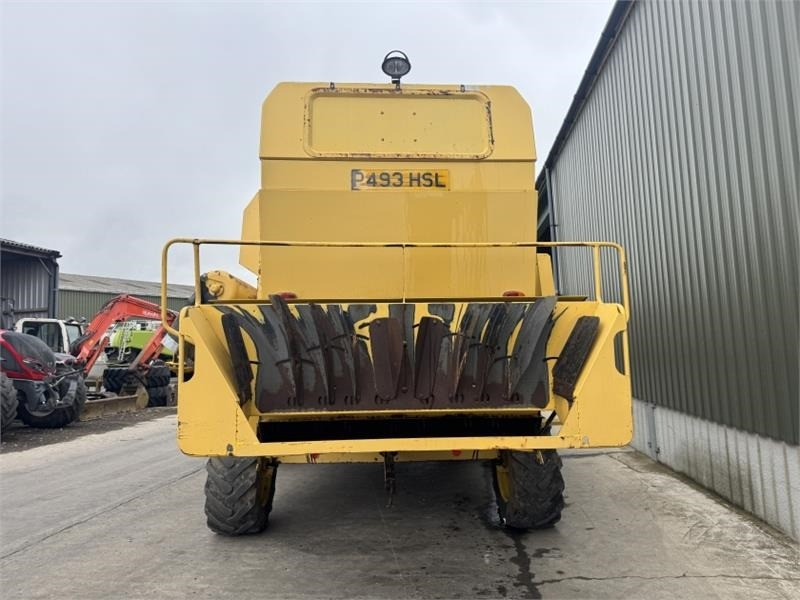 New Holland TX65 c/w 17ft Header - Hasat makinesi aksesuarları: fotoğraf 5 New Holland TX65 c/w 17ft Header - Hasat makinesi aksesuarları: fotoğraf 5