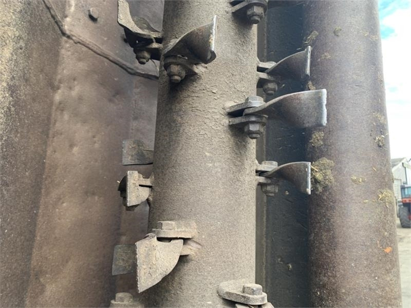 Spearhead Trident 4000 4M Folding Flail Mower - Çayır biçme makinesi: fotoğraf 3 Spearhead Trident 4000 4M Folding Flail Mower - Çayır biçme makinesi: fotoğraf 3