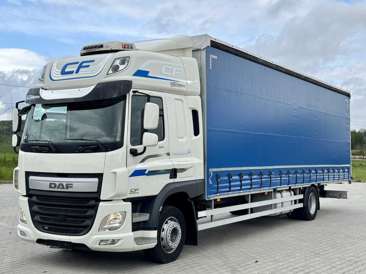 DAF CF 320 / FIRANKA / 24 EUROPALETY / SYPIALKA / AUTOMAT / KLIMA POSTOJOWA / 2017 ROK - Tenteli kamyon: fotoğraf 2 DAF CF 320 / FIRANKA / 24 EUROPALETY / SYPIALKA / AUTOMAT / KLIMA POSTOJOWA / 2017 ROK - Tenteli kamyon: fotoğraf 2