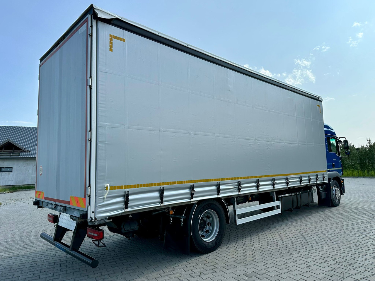MAN TGM 18.320 / FIRANKA / 20 EUROPALET / 8.3 M DŁUGOŚCI / AUTOMAT / SYPIALKA / 2018 ROK / 9 809 KG ŁADOWNOŚCI - Tenteli kamyon: fotoğraf 4 MAN TGM 18.320 / FIRANKA / 20 EUROPALET / 8.3 M DŁUGOŚCI / AUTOMAT / SYPIALKA / 2018 ROK / 9 809 KG ŁADOWNOŚCI - Tenteli kamyon: fotoğraf 4
