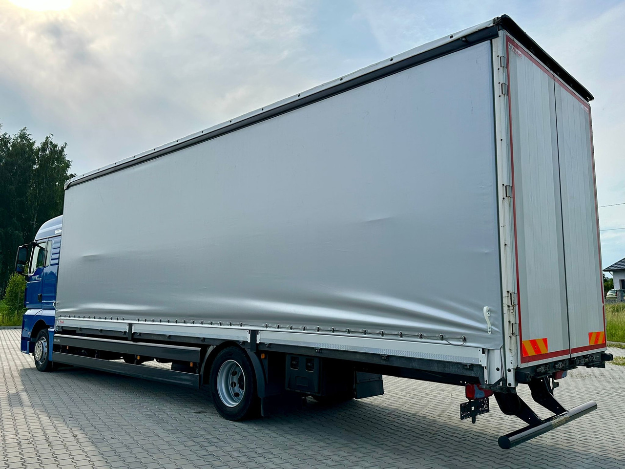 MAN TGX 18.360 / BURTO - FIRANKA / 23 PALETY / SYPIALKA / AUTOMAT / 2021 ROK / SPROWADZONY / SERWISOW - Tenteli kamyon: fotoğraf 4 MAN TGX 18.360 / BURTO - FIRANKA / 23 PALETY / SYPIALKA / AUTOMAT / 2021 ROK / SPROWADZONY / SERWISOW - Tenteli kamyon: fotoğraf 4