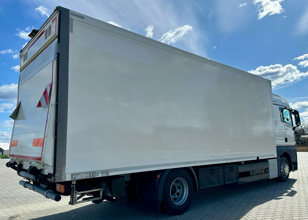 MAN TGX 18.360 / CHŁODNIA / WINDA / AUTOMAT / 19 EUROPALET / THERMO KING / SYPIALKA / SPROWADZONY - Refrijeratör kamyon: fotoğraf 4 MAN TGX 18.360 / CHŁODNIA / WINDA / AUTOMAT / 19 EUROPALET / THERMO KING / SYPIALKA / SPROWADZONY - Refrijeratör kamyon: fotoğraf 4