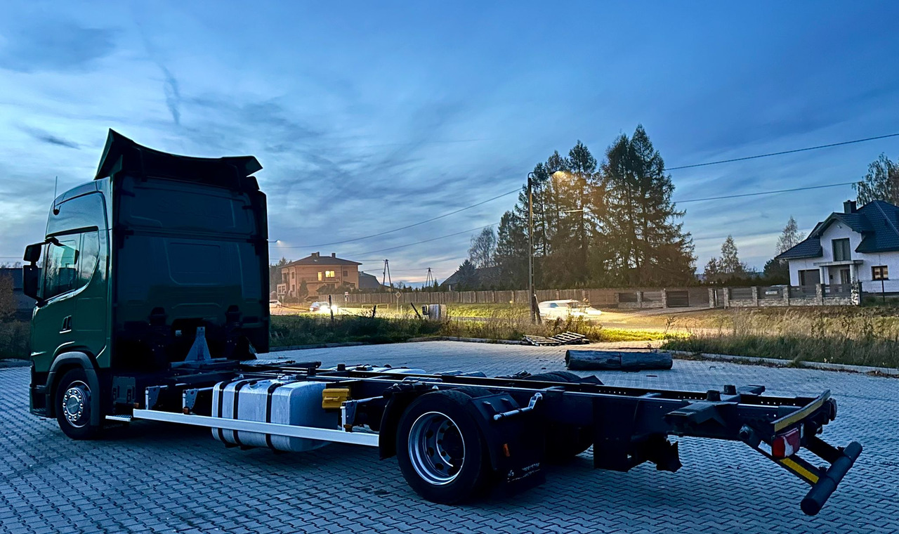 SCANIA G450 / RAMA DO ZABUDOWY / ROZSTAW 5.75 / AUTOMAT / SYPIALKA - Şasi kamyon: fotoğraf 3 SCANIA G450 / RAMA DO ZABUDOWY / ROZSTAW 5.75 / AUTOMAT / SYPIALKA - Şasi kamyon: fotoğraf 3