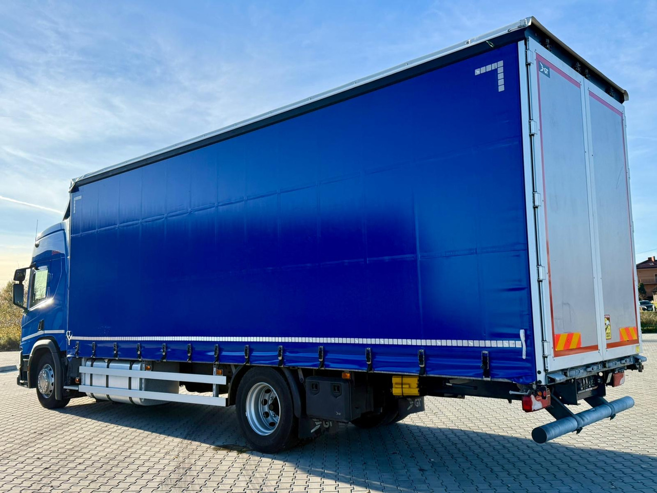 SCANIA P280 / FIRANKA / 20 EUROPALET / SYPIALKA / SILNIK 6 / AUTOMAT - Tenteli kamyon: fotoğraf 3 SCANIA P280 / FIRANKA / 20 EUROPALET / SYPIALKA / SILNIK 6 / AUTOMAT - Tenteli kamyon: fotoğraf 3