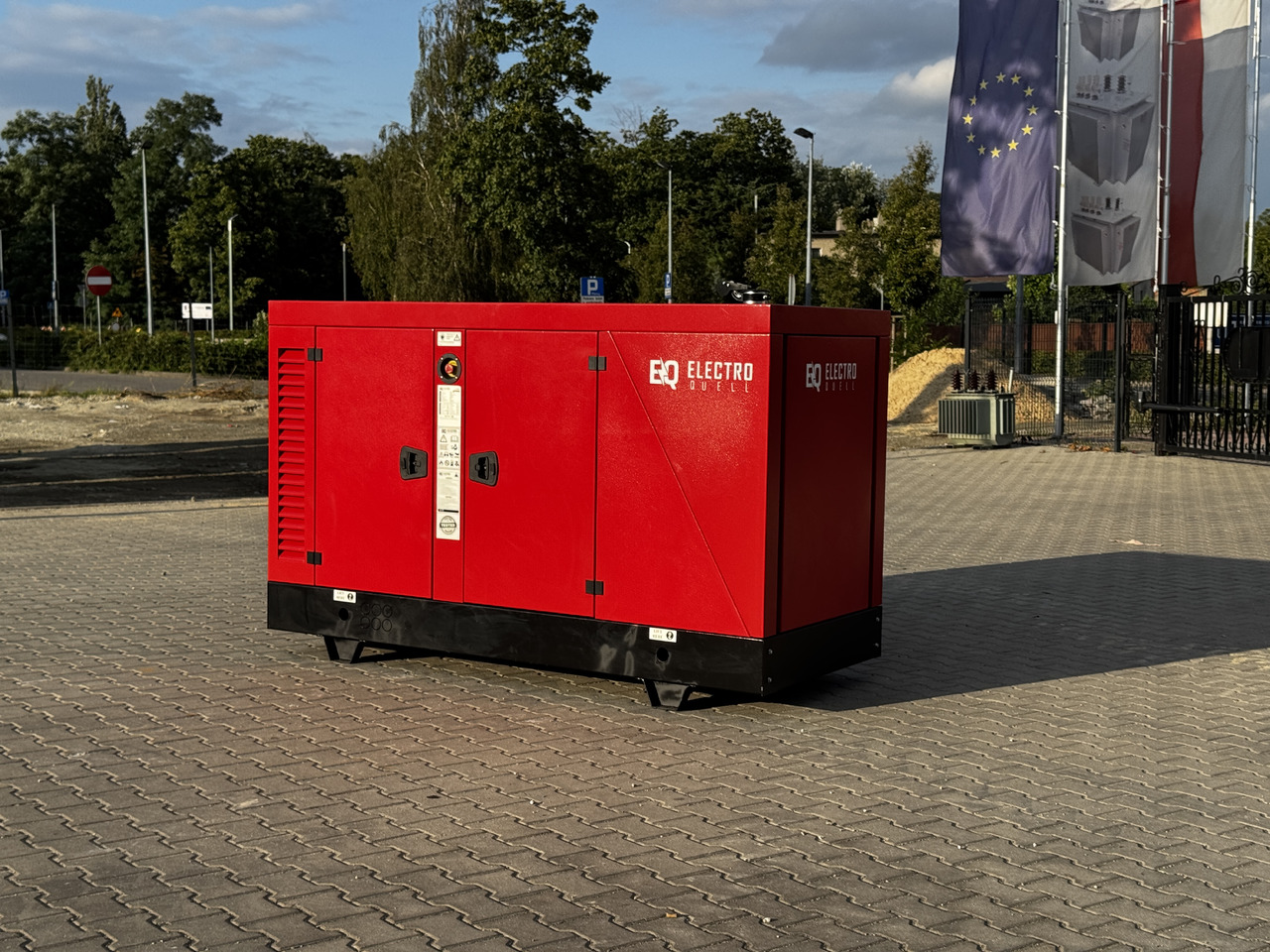 IVECO 45 kVA / 36 kW - Elektrikli jeneratör: fotoğraf 2 IVECO 45 kVA / 36 kW - Elektrikli jeneratör: fotoğraf 2