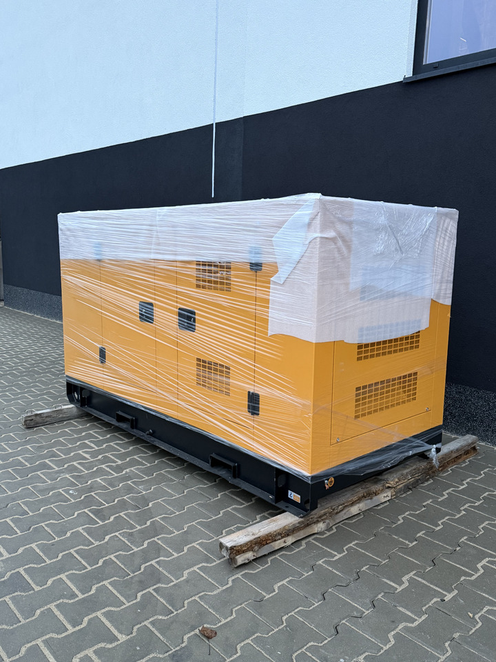 IVECO 80 kVA / 65 kW - Elektrikli jeneratör: fotoğraf 2 IVECO 80 kVA / 65 kW - Elektrikli jeneratör: fotoğraf 2