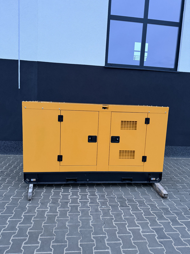 Iveco 100 kVA / 80 kW - Elektrikli jeneratör: fotoğraf 2 Iveco 100 kVA / 80 kW - Elektrikli jeneratör: fotoğraf 2