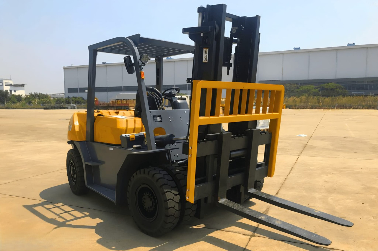 Müller Machinery MF 50 - Dizel forklift: fotoğraf 1 Müller Machinery MF 50 - Dizel forklift: fotoğraf 1