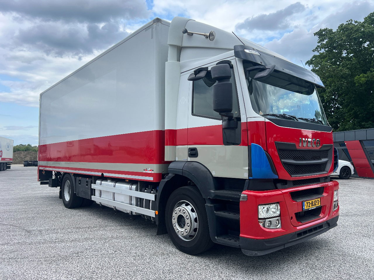 Iveco Stralis 310 AD, 19Ton, Euro 6 - Kapalı kasa kamyon: fotoğraf 2 Iveco Stralis 310 AD, 19Ton, Euro 6 - Kapalı kasa kamyon: fotoğraf 2