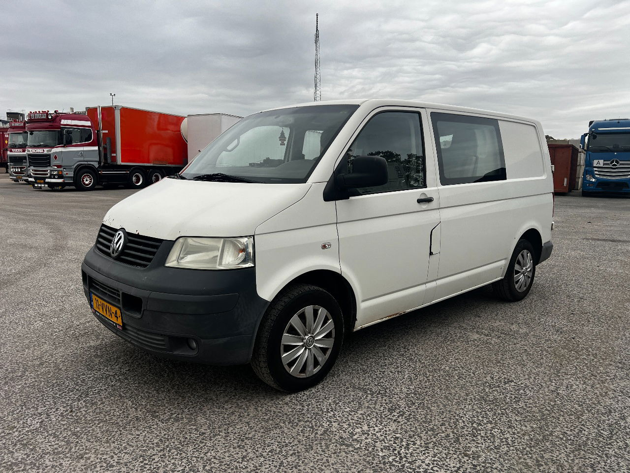 Volkswagen Transporter 2.5 tdi, 96kw, dubbele cabine - Küçük panelvan: fotoğraf 1 Volkswagen Transporter 2.5 tdi, 96kw, dubbele cabine - Küçük panelvan: fotoğraf 1