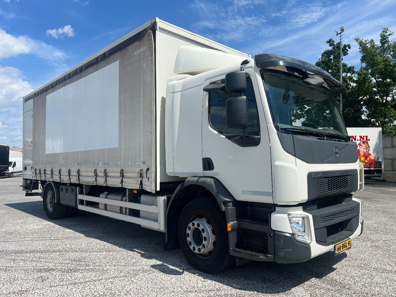 Volvo FE 250 Euro 6, 19T - Tenteli kamyon: fotoğraf 2 Volvo FE 250 Euro 6, 19T - Tenteli kamyon: fotoğraf 2