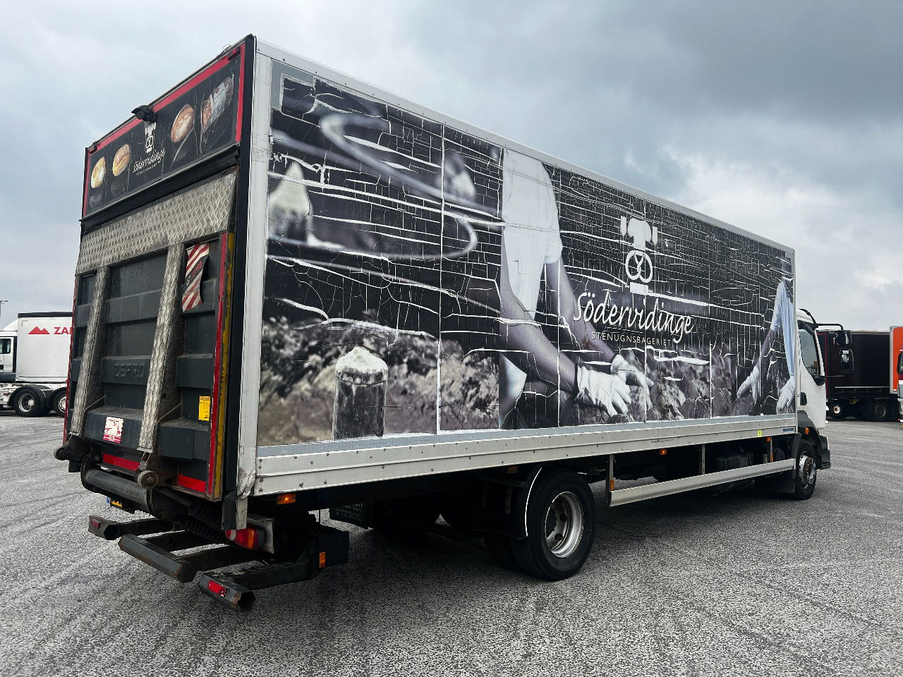 Volvo FL 12.240 Euro 5, NL truck - Kapalı kasa kamyon: fotoğraf 3 Volvo FL 12.240 Euro 5, NL truck - Kapalı kasa kamyon: fotoğraf 3