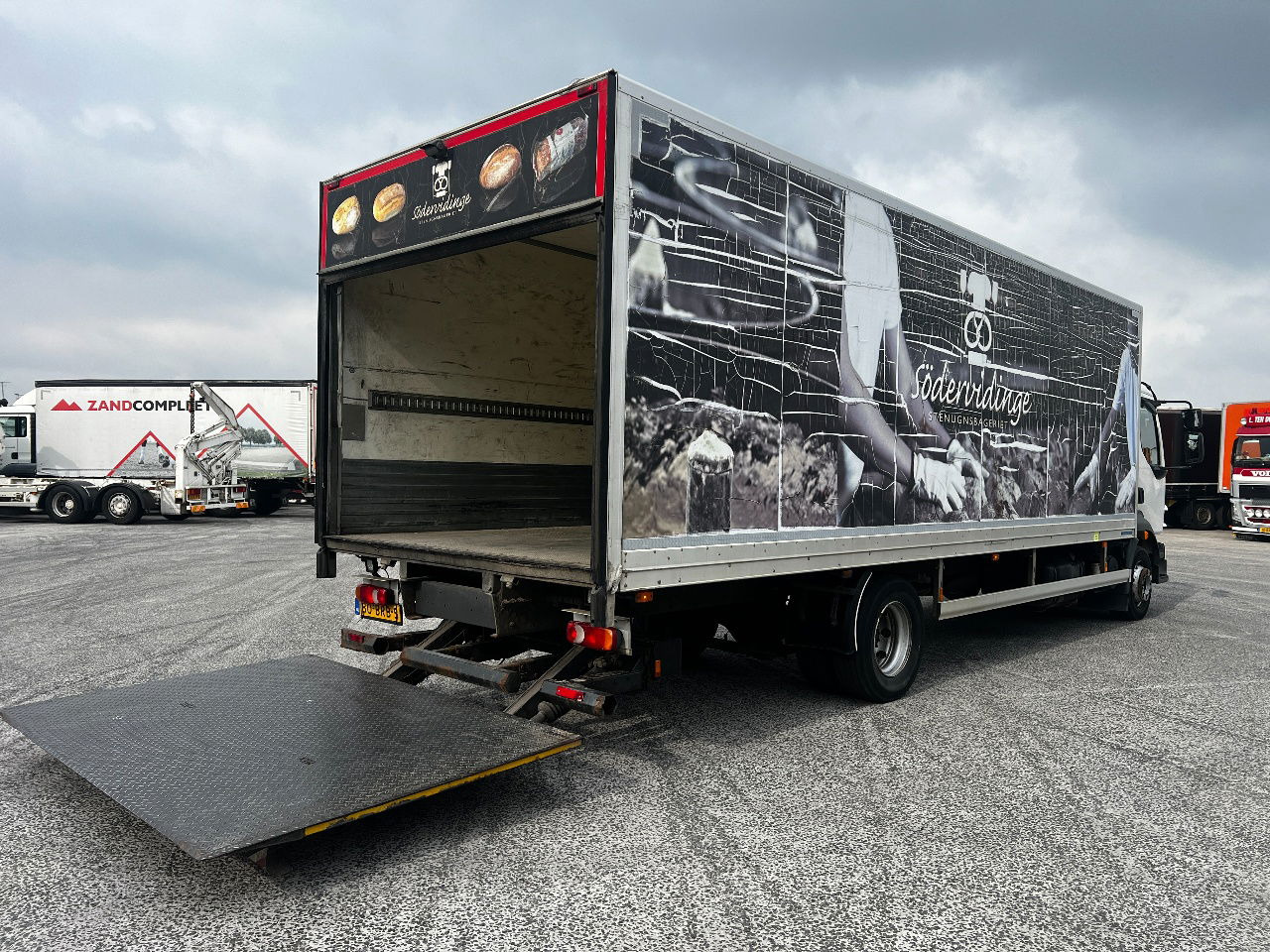 Volvo FL 12.240 Euro 5, NL truck - Kapalı kasa kamyon: fotoğraf 5 Volvo FL 12.240 Euro 5, NL truck - Kapalı kasa kamyon: fotoğraf 5