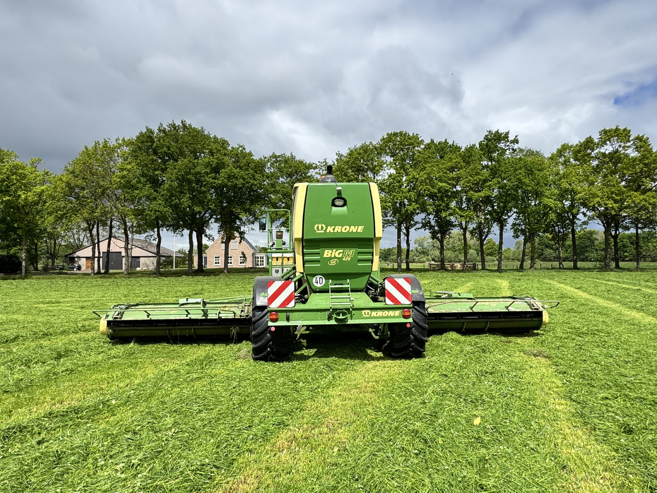 Krone Big M 420 CV - Çayır biçme makinesi: fotoğraf 2 Krone Big M 420 CV - Çayır biçme makinesi: fotoğraf 2