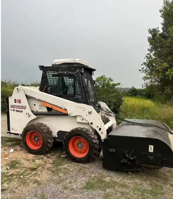 Bobcat S 16 - Mini yükleyici: fotoğraf 2 Bobcat S 16 - Mini yükleyici: fotoğraf 2